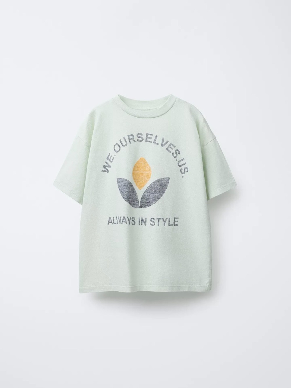 Textured text T-shirt